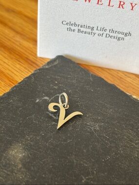 New James Avery V script initial charm!